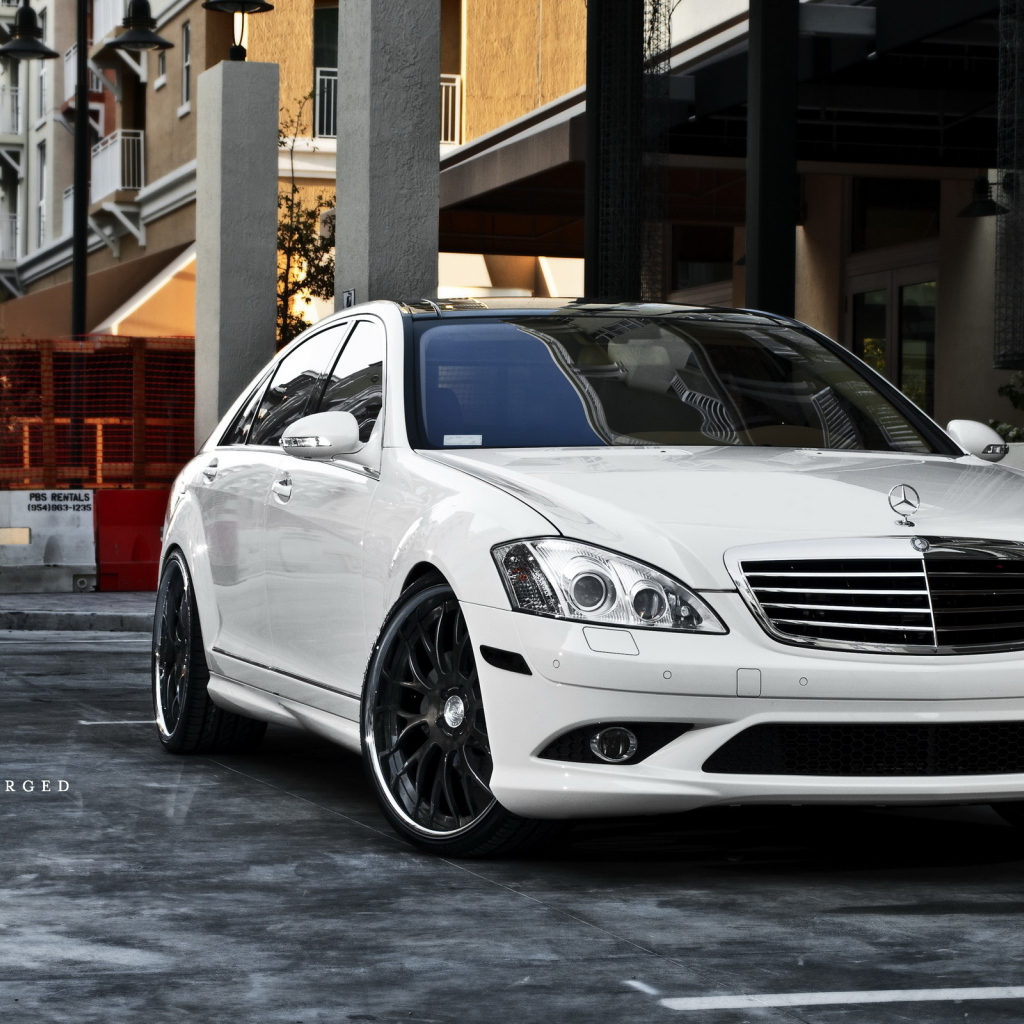 Mersedes Benz S-Class