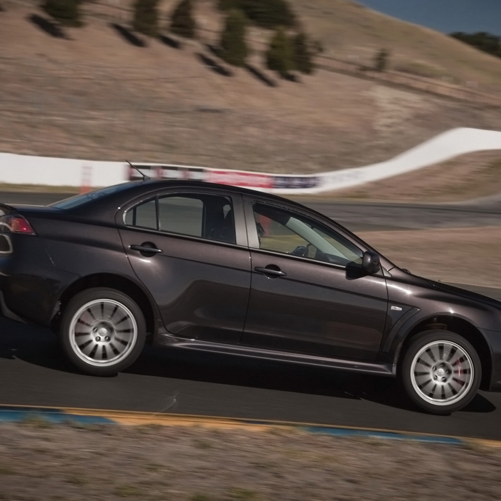 Mitsubishi-Lancer-Evolution