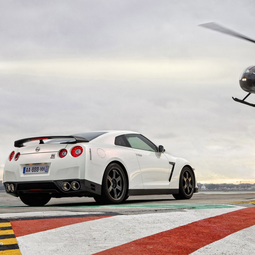 2011 Nissan-GT-R