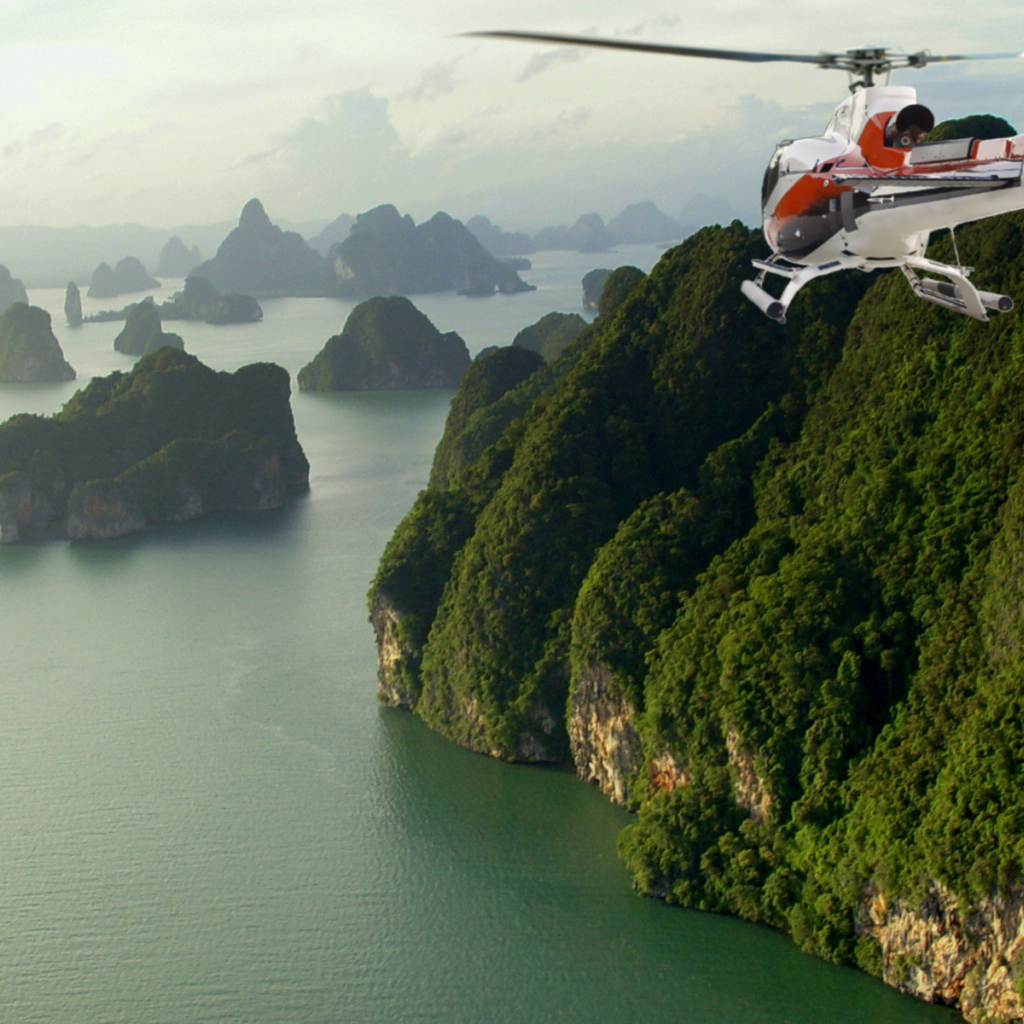 Вертолет над Тайландом