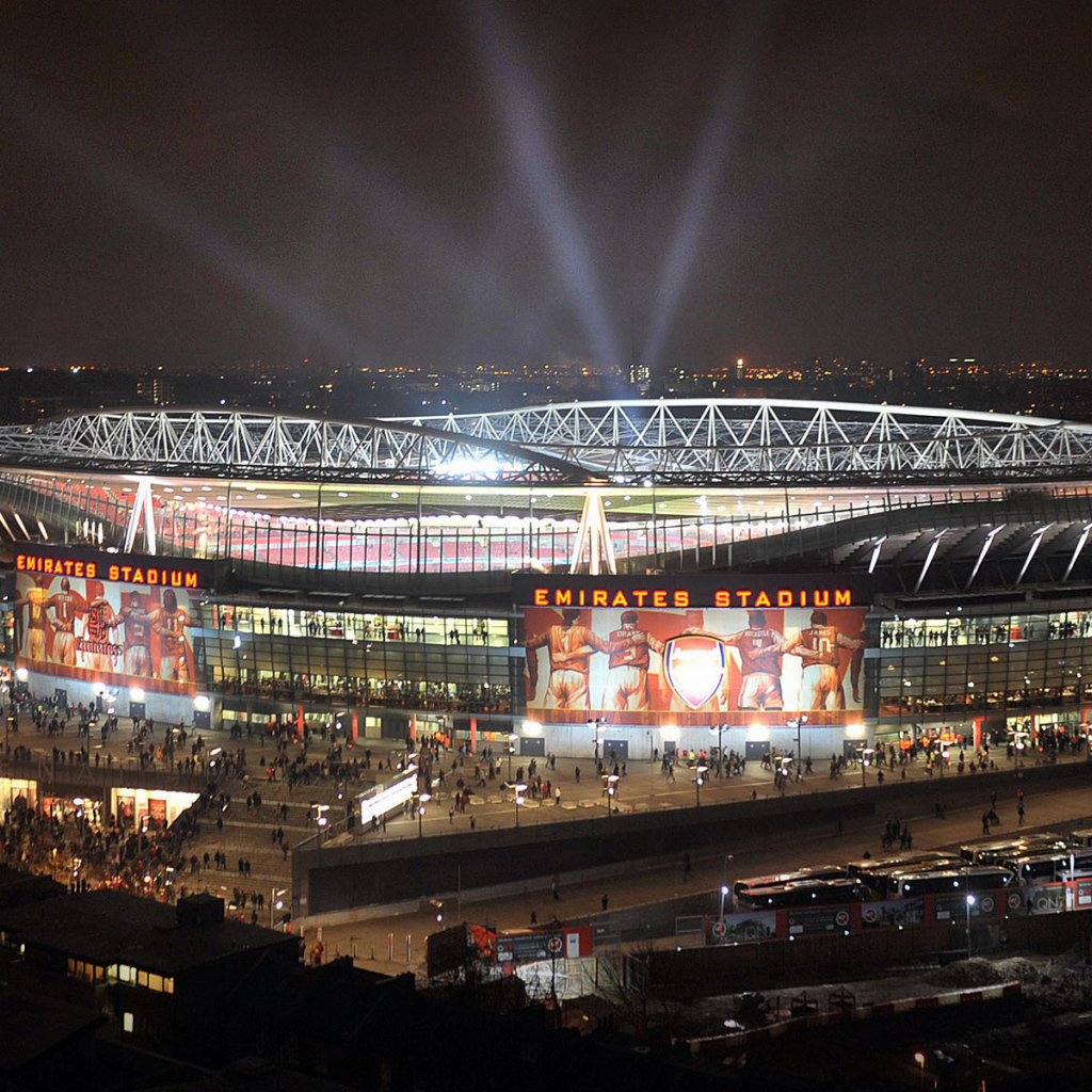 стадион в Лондоне Emirates Stadium