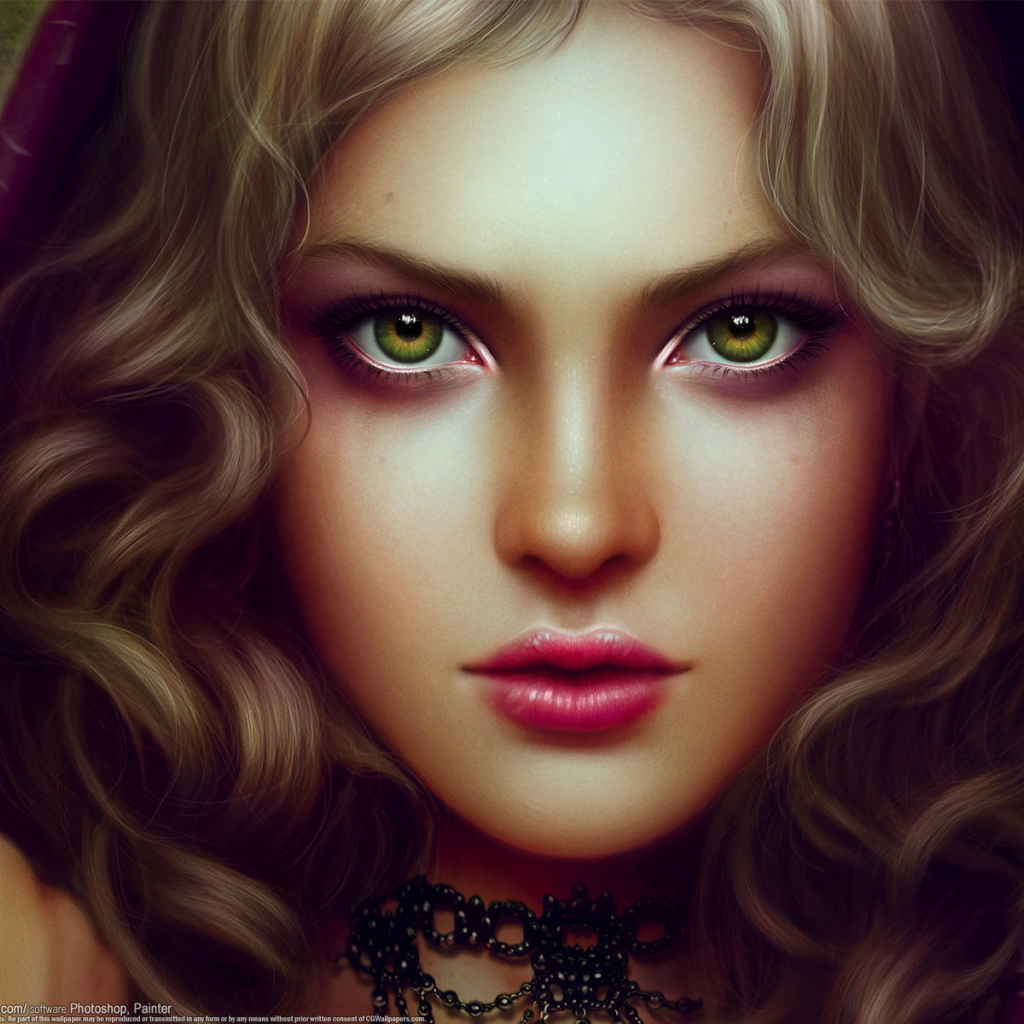 Девушка в капюшоне