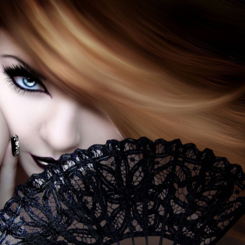 Девушка с веером