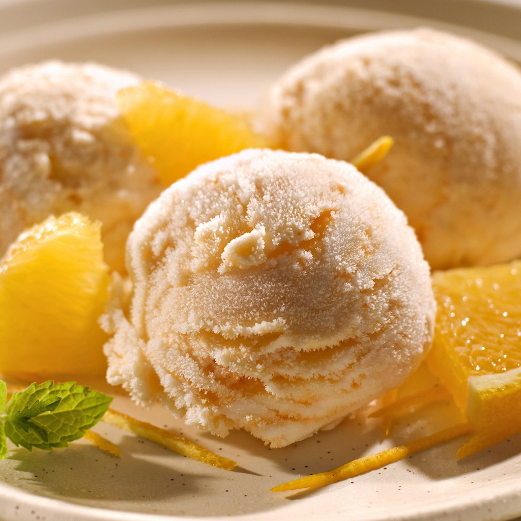 Мороженое с фруктами