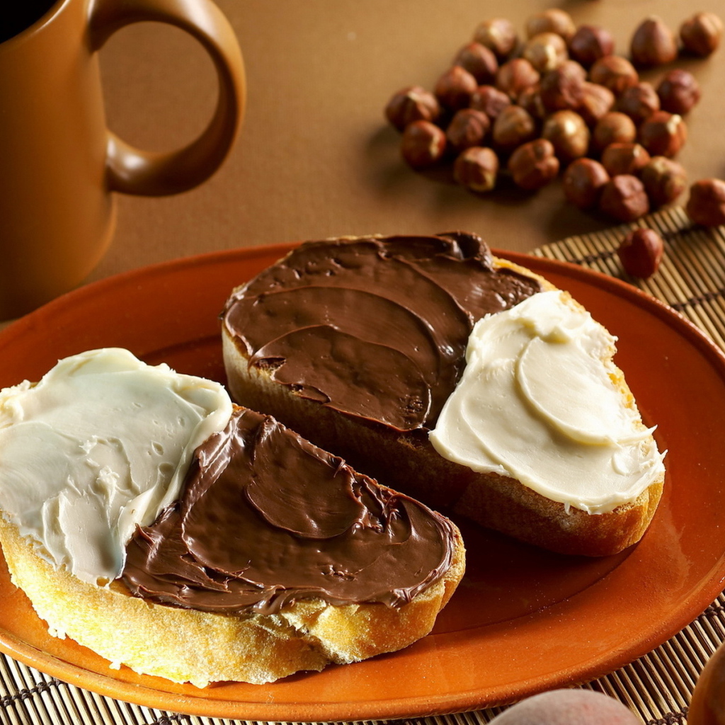 Бутерброды с шоколадным маслом