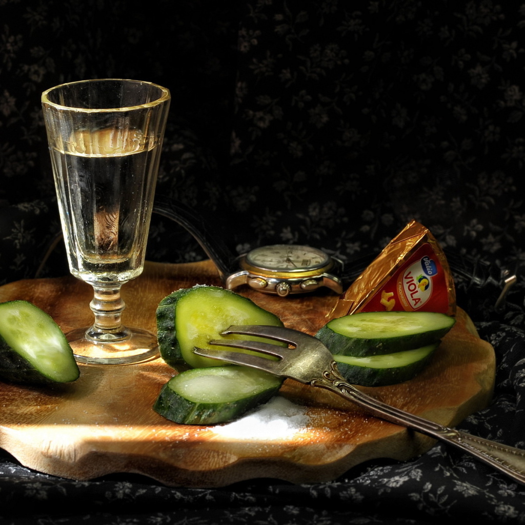 Водка и закуска