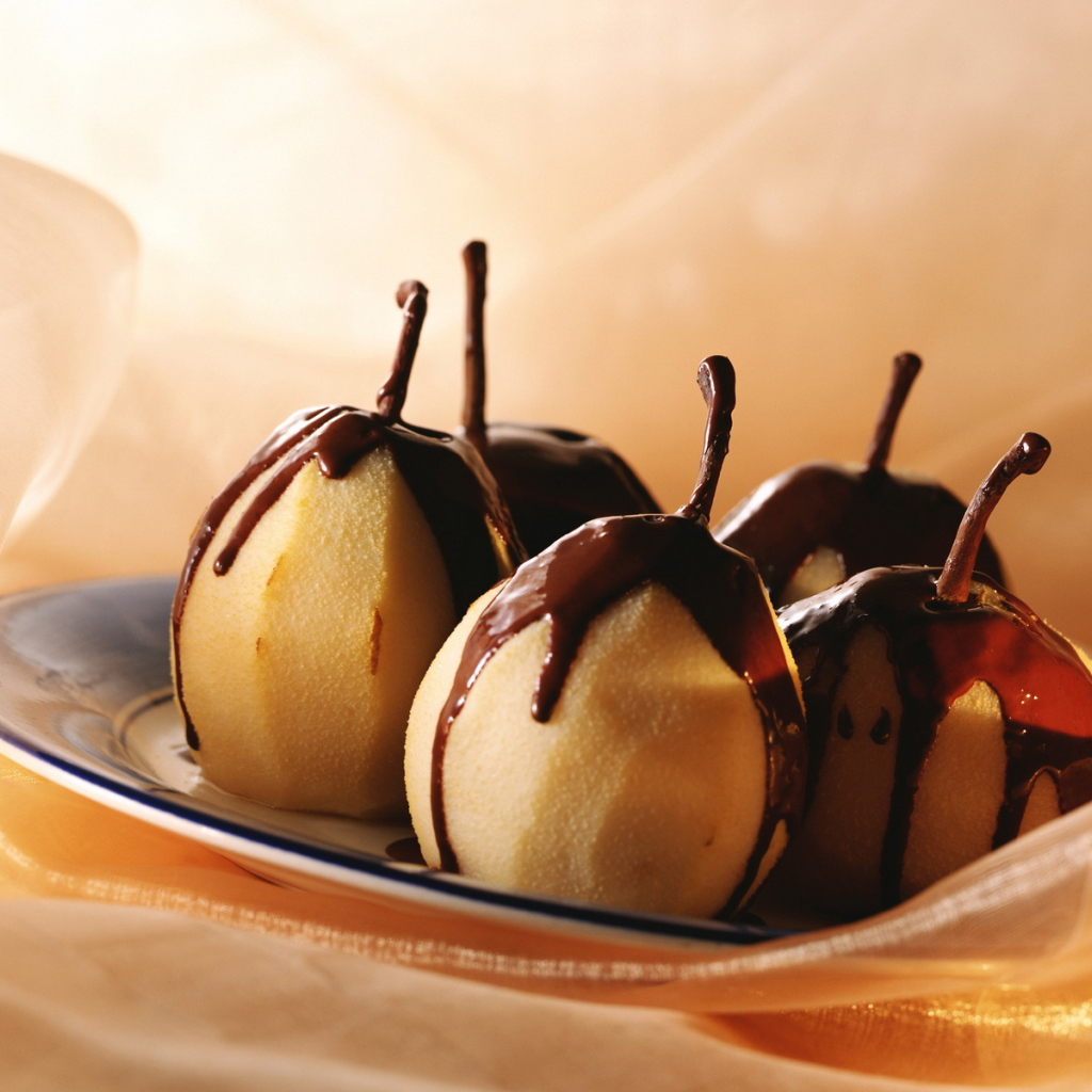Груша в шоколаде