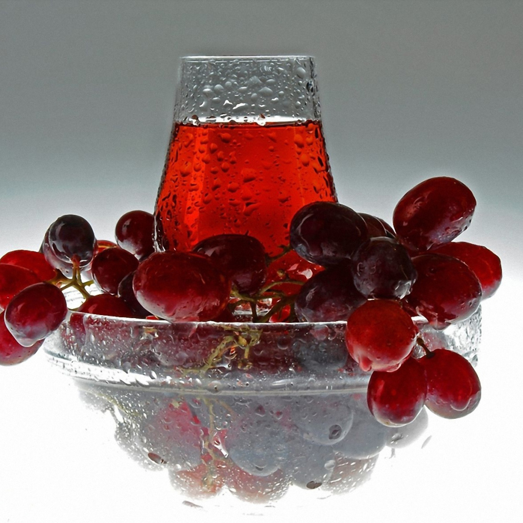 Красный виноград