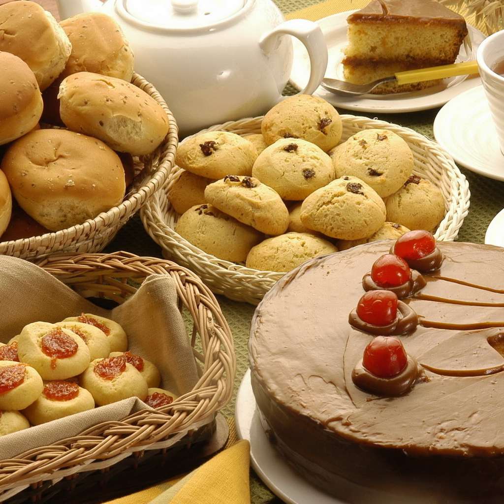 Торт, пирожное и булочки