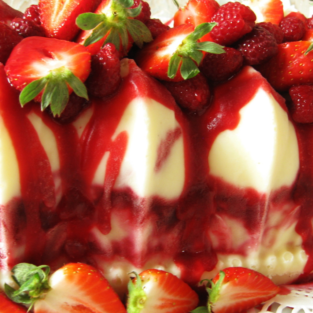 Клубничное мороженое