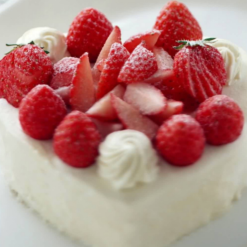 Клубника на сердце