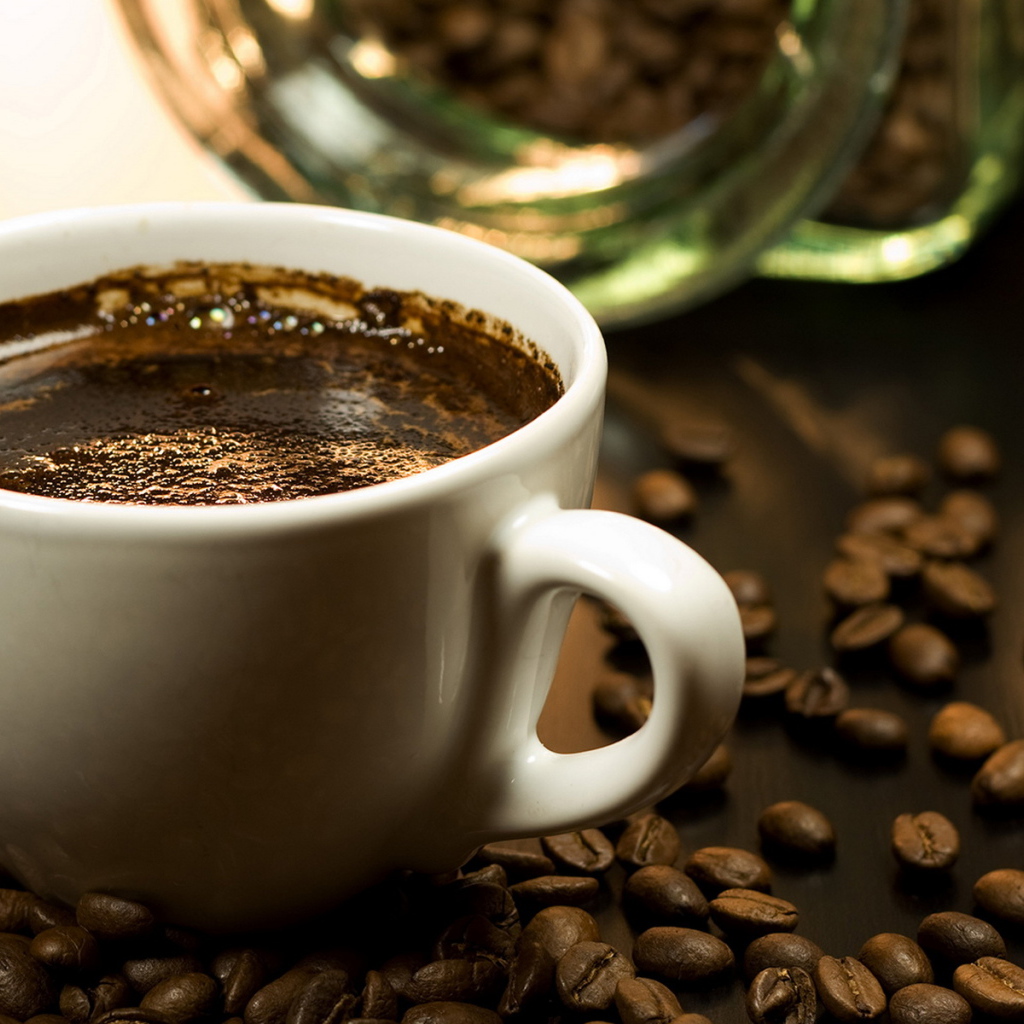 Чашка свежего кофе