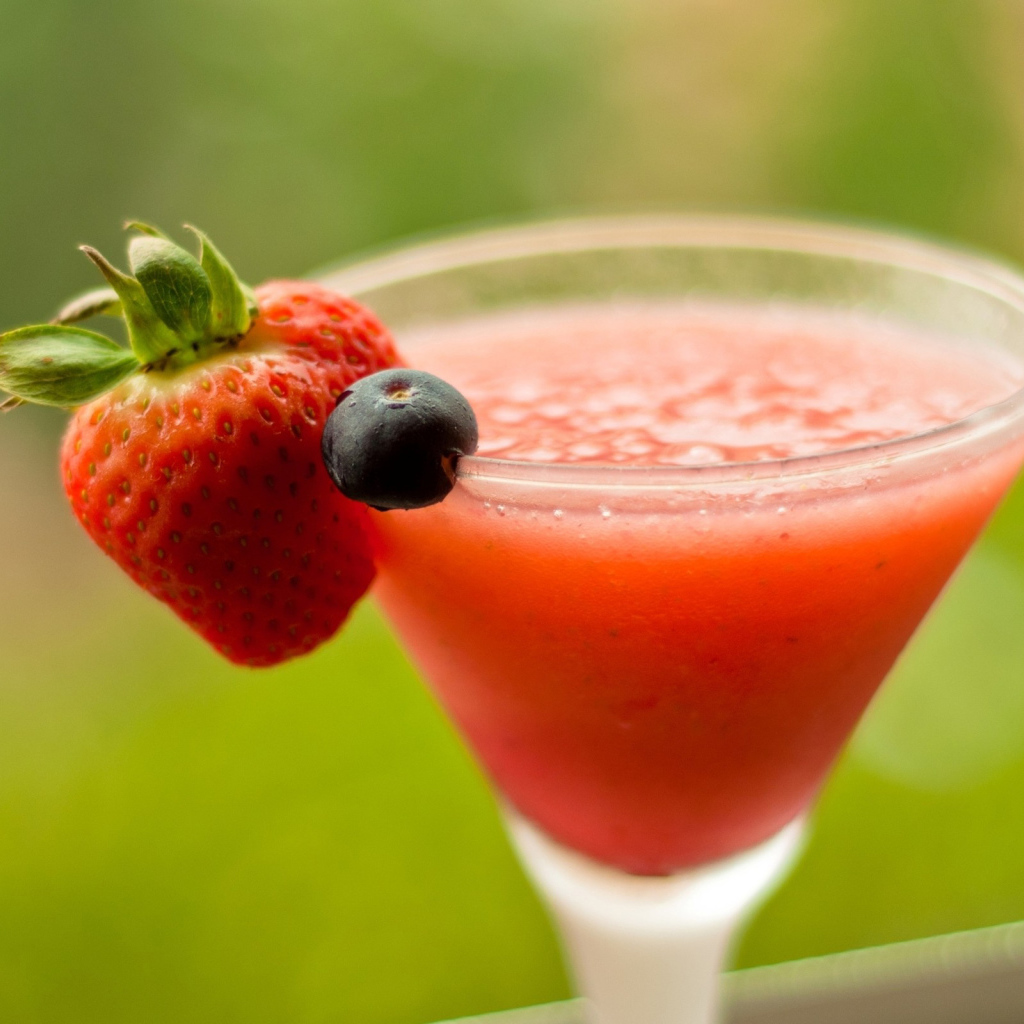 Клубничный коктейль