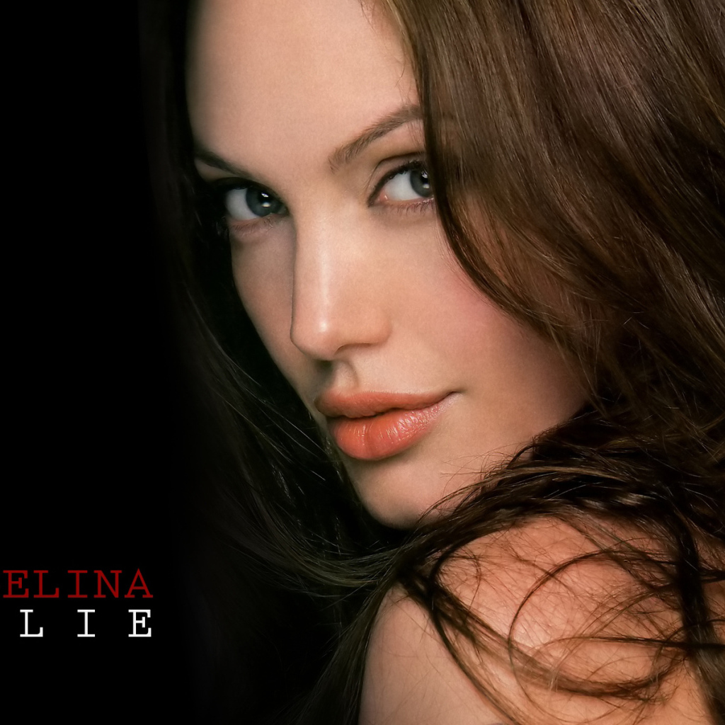 актриса Анджелина Джоли (Angelina Jolie)