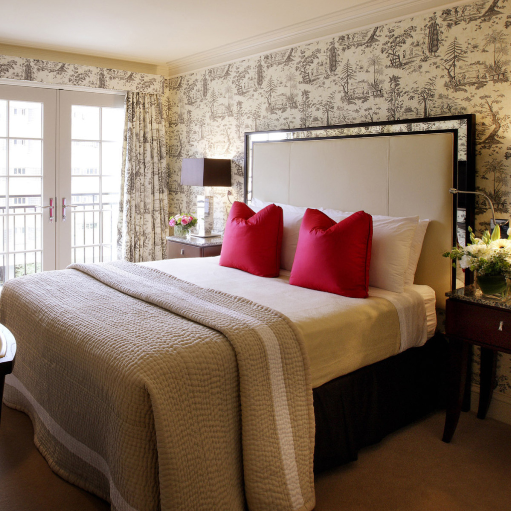 Стильная спальная комната