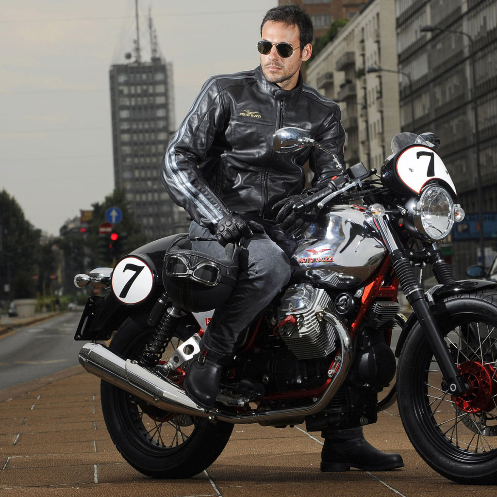 Moto Guzzi v7racer 2011