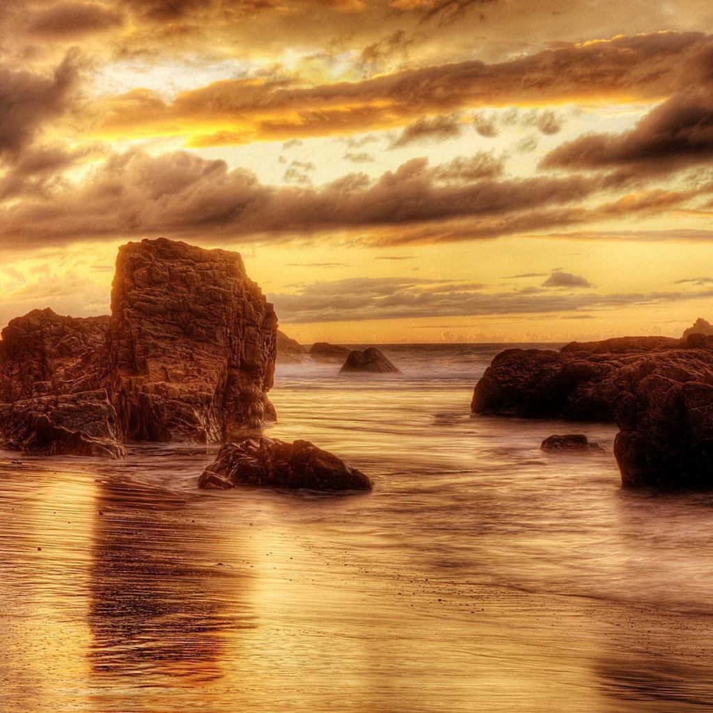 Берег на закате