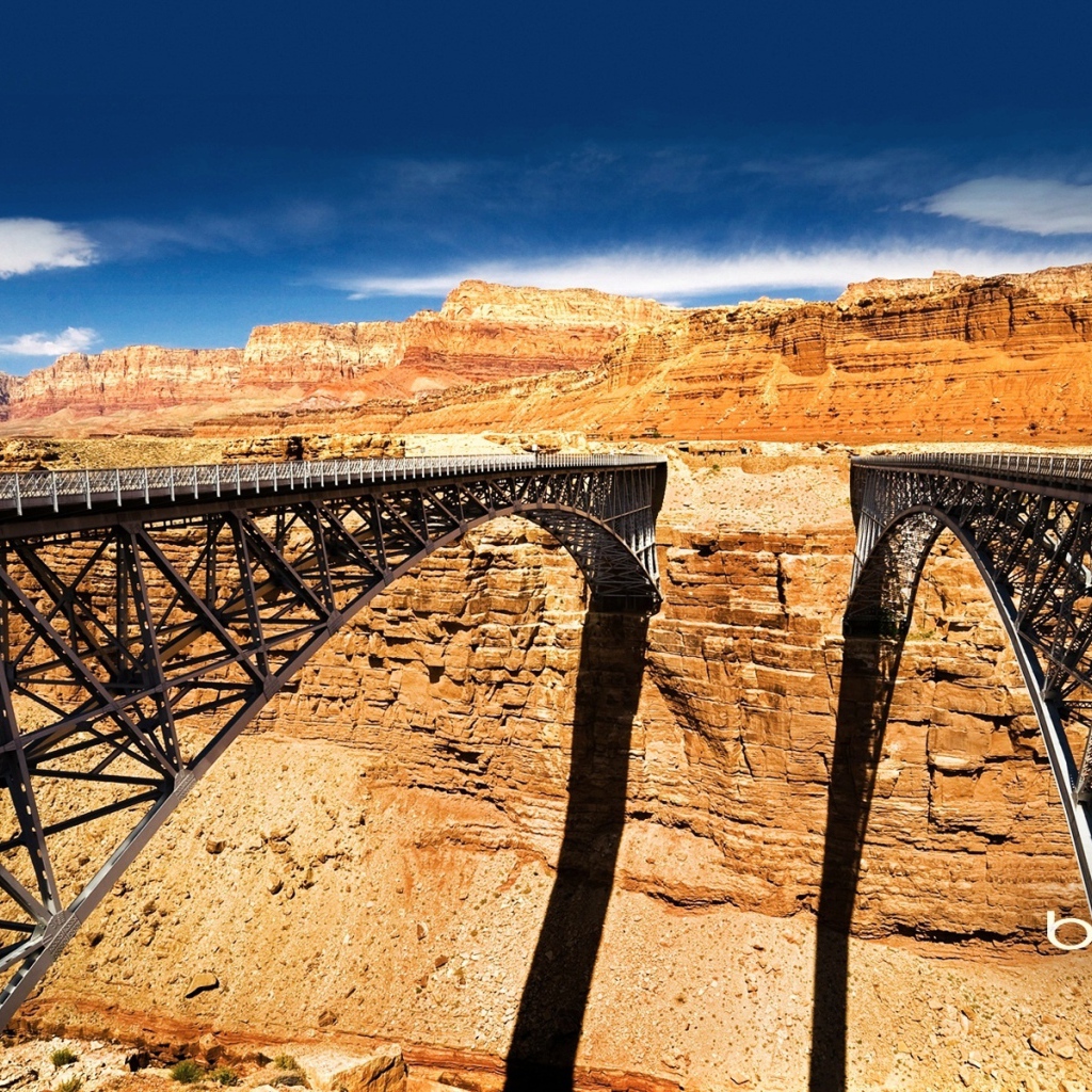 Мост через каньон