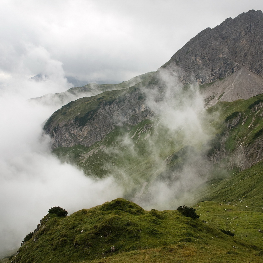 Альпы в облаках