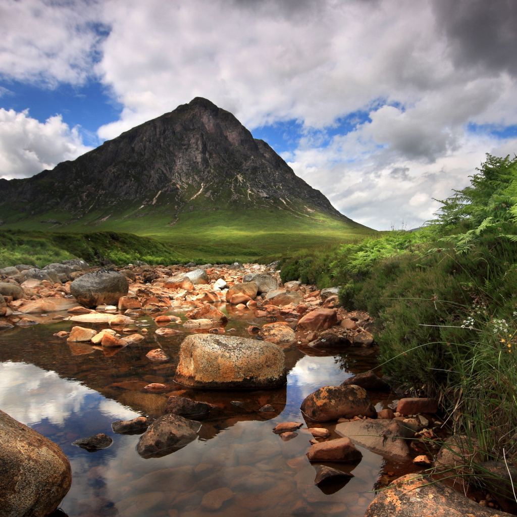 Одинокая гора