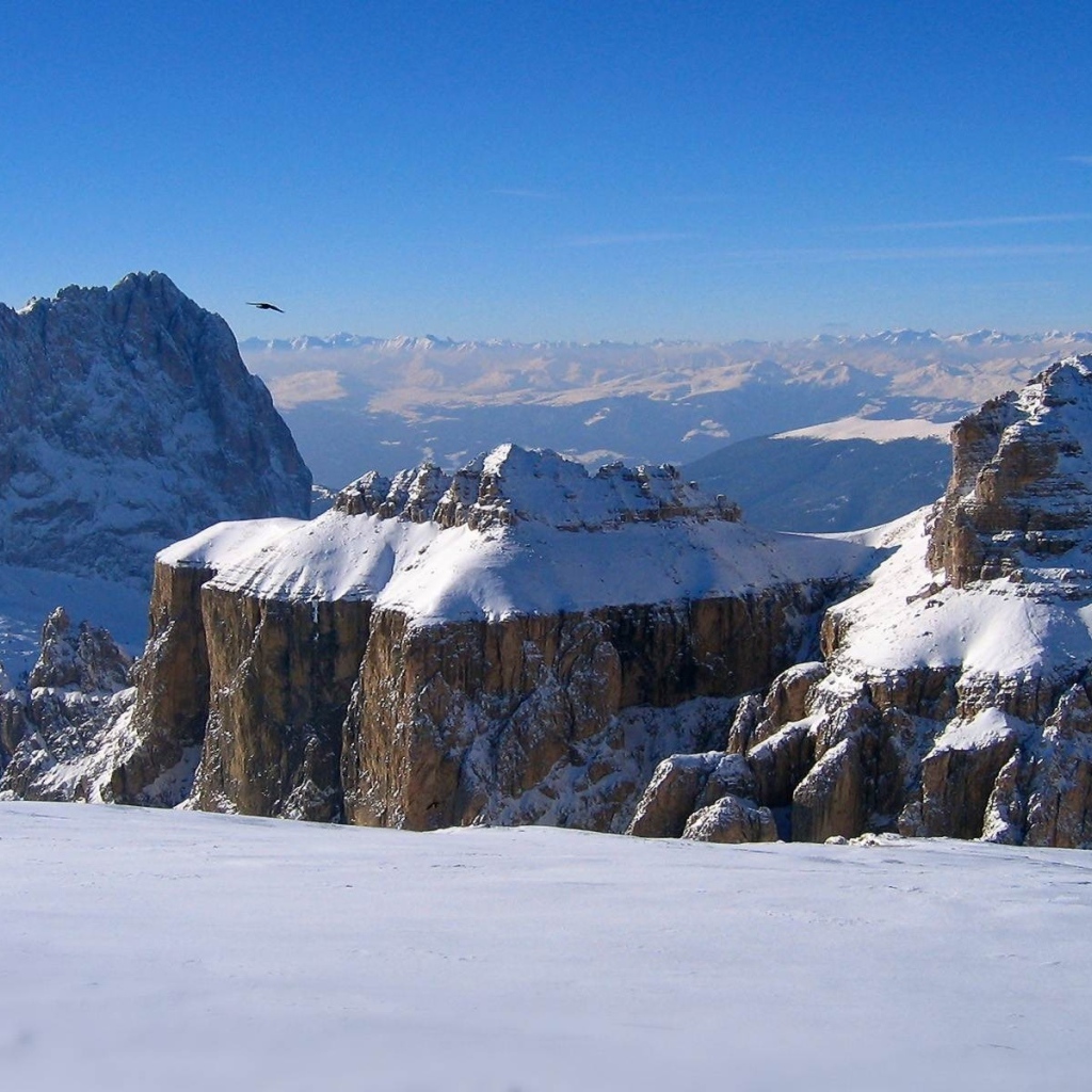 Снежные горы