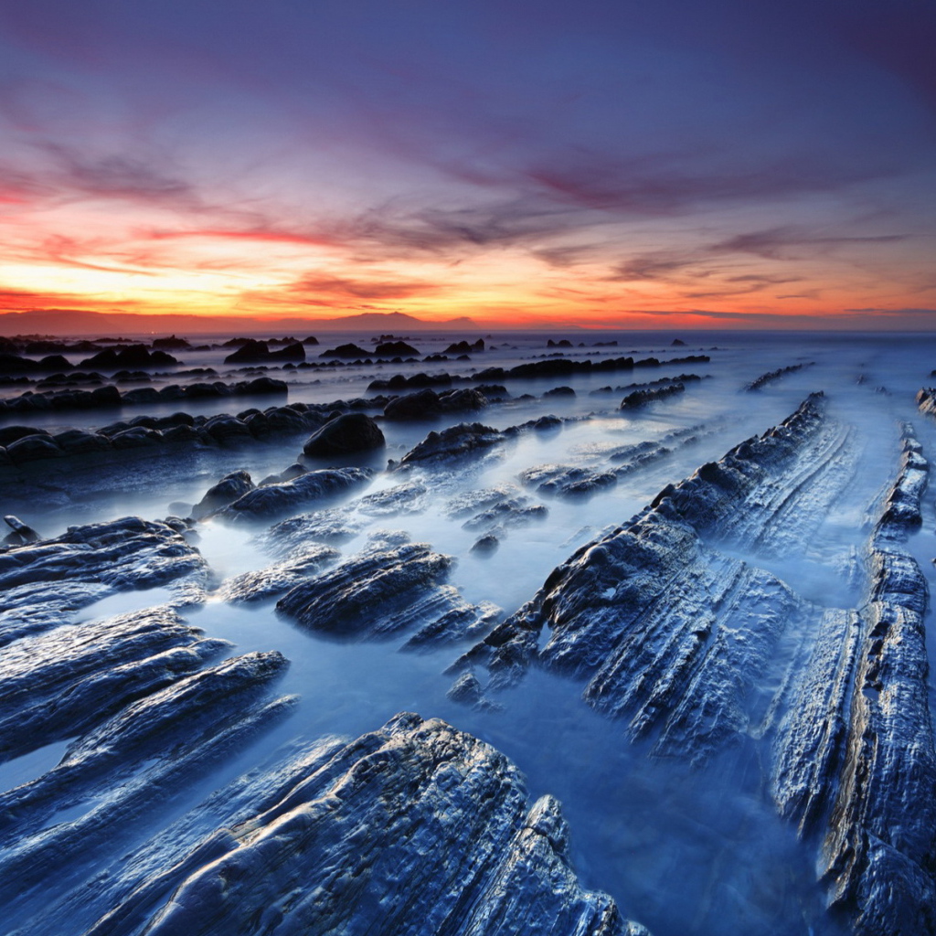 Прибрежные камни