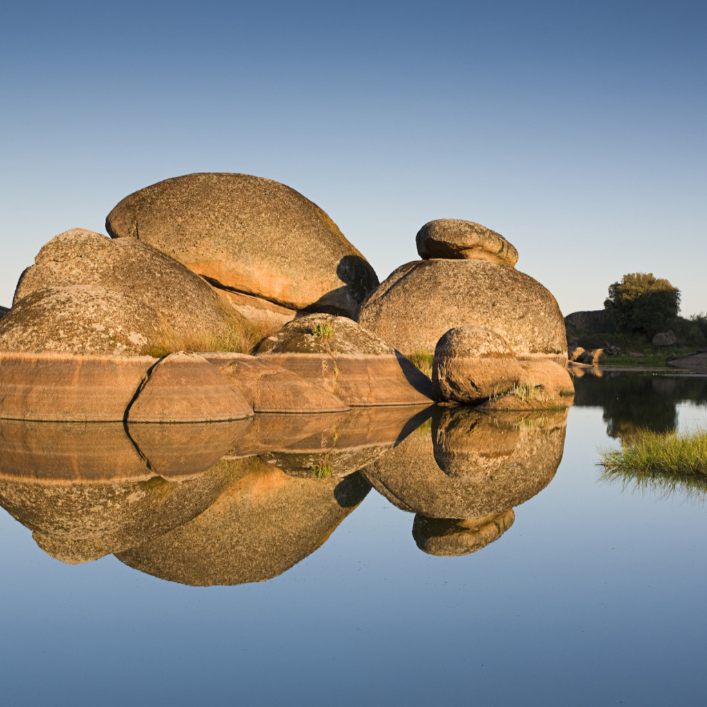 Большие валуны