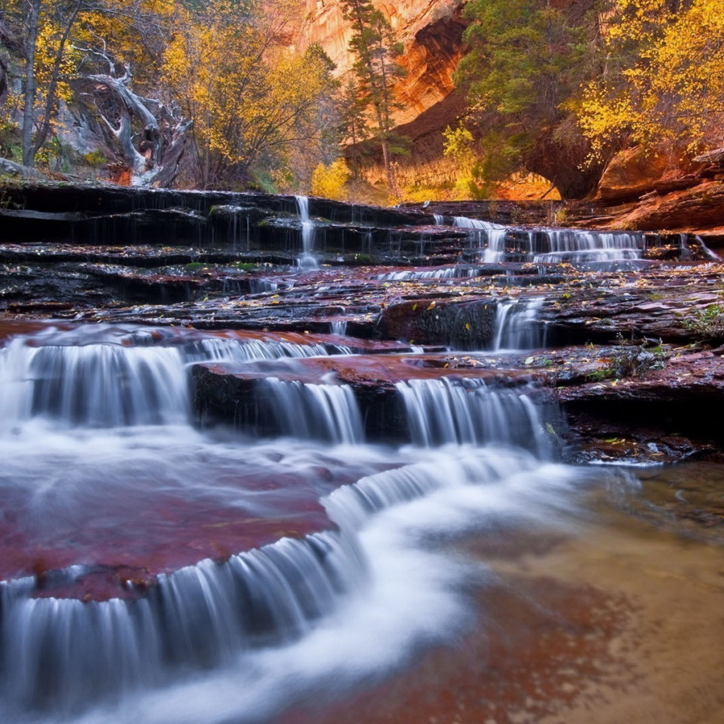 Бегущий ручей