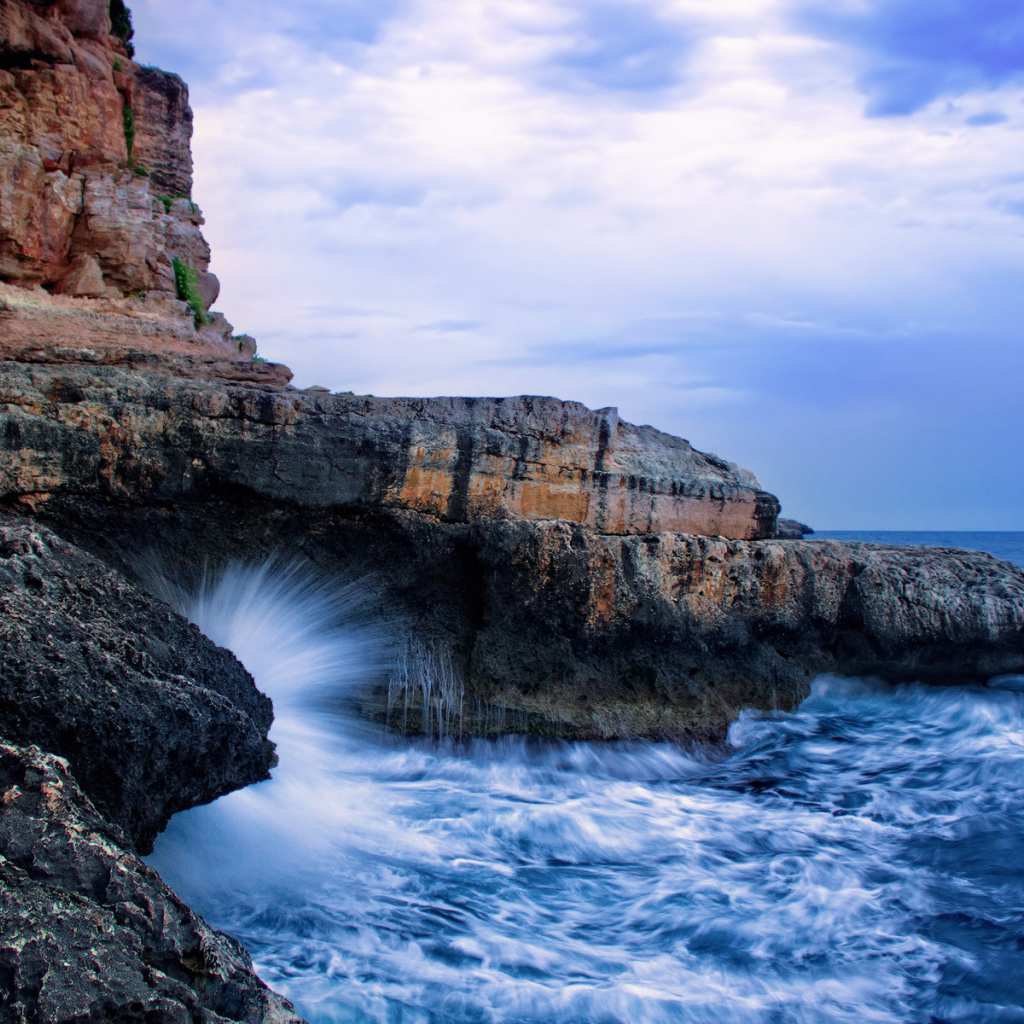 Каменный берег