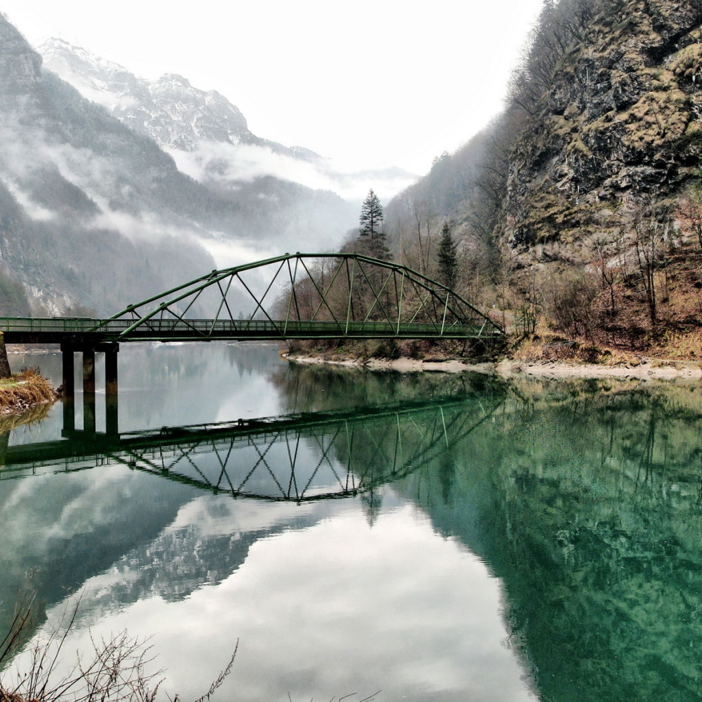 Зеленое озеро