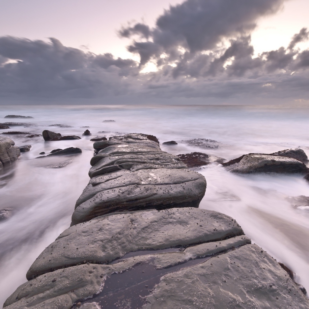 Камни в море