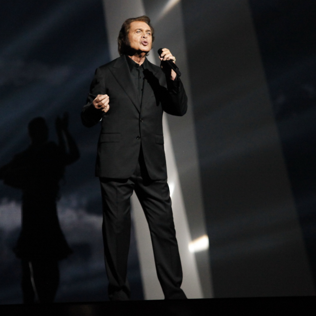 Энгельберт Хампердинк (Великобритания)