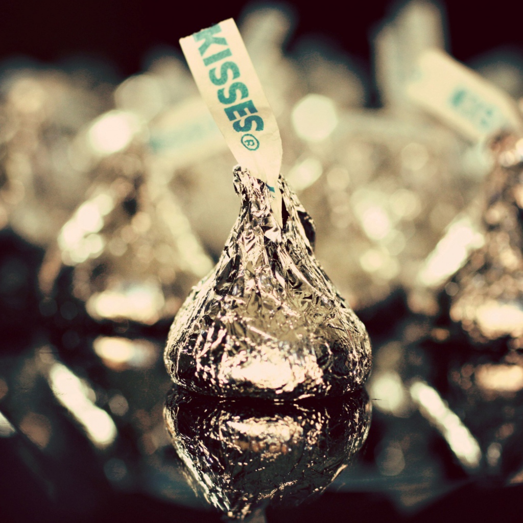 Конфета в обертке