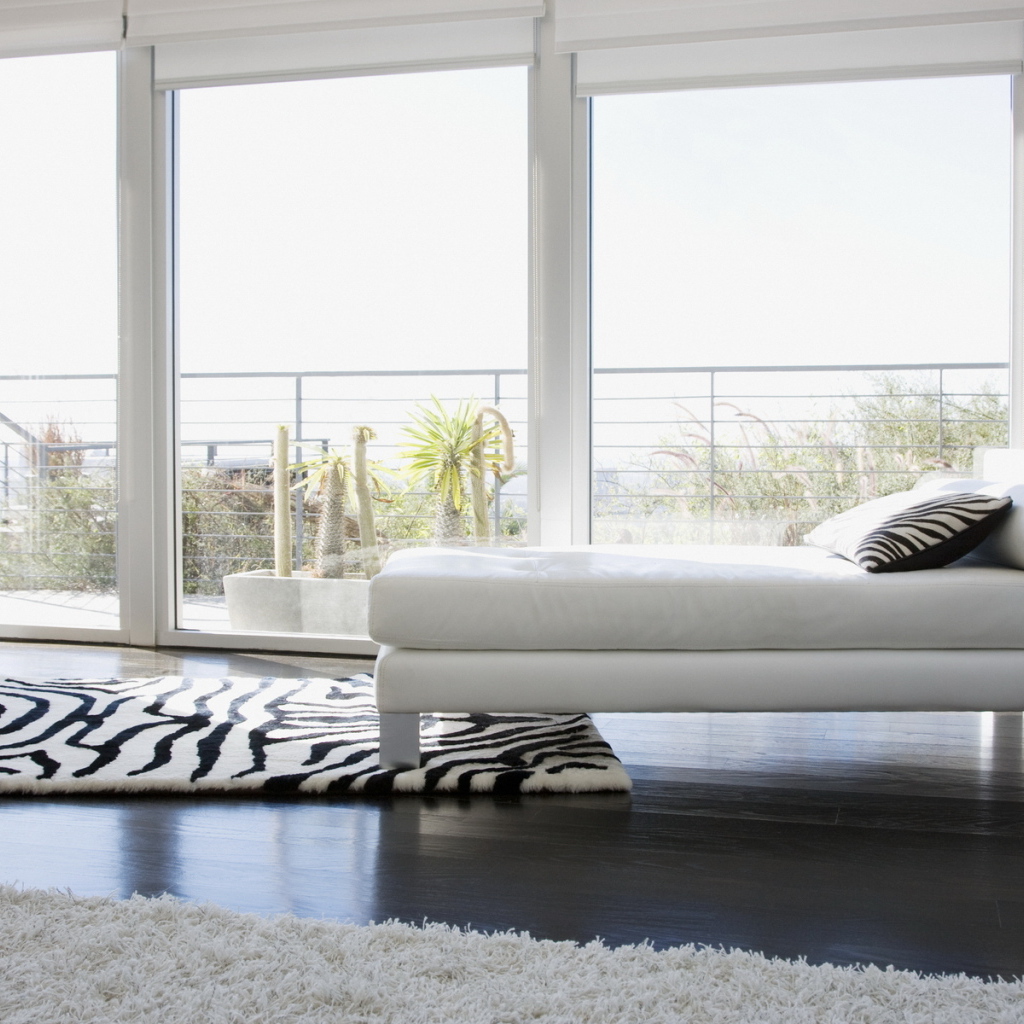 Белая спальная комната