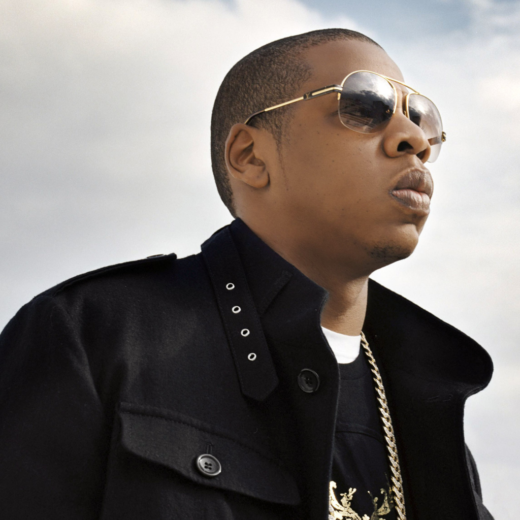 Мужчина в очках