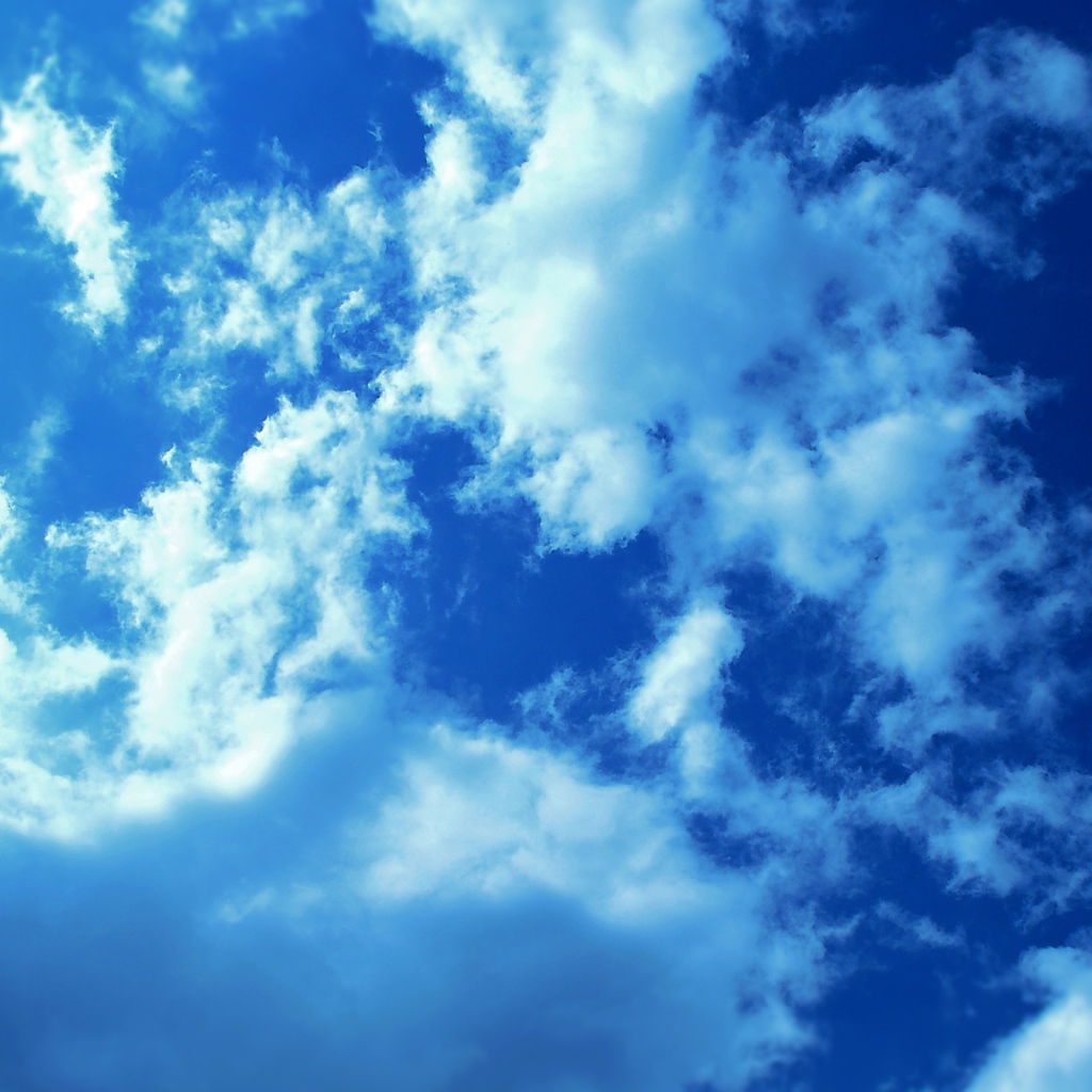 Голубые облака