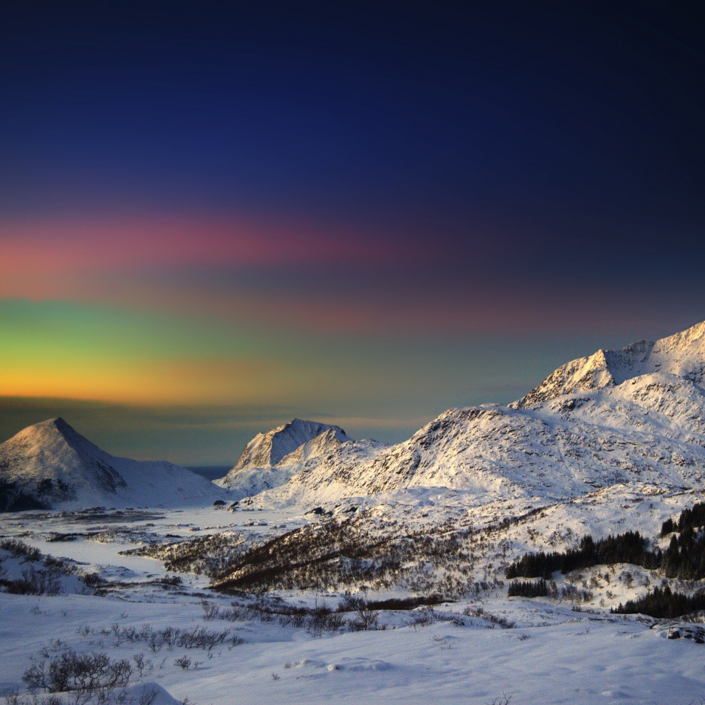Зимнее утро в горах