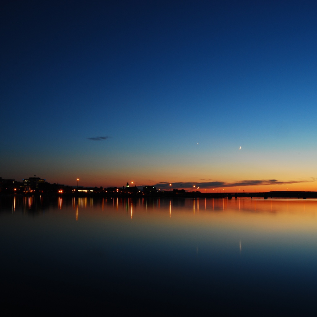 Ночь над озером