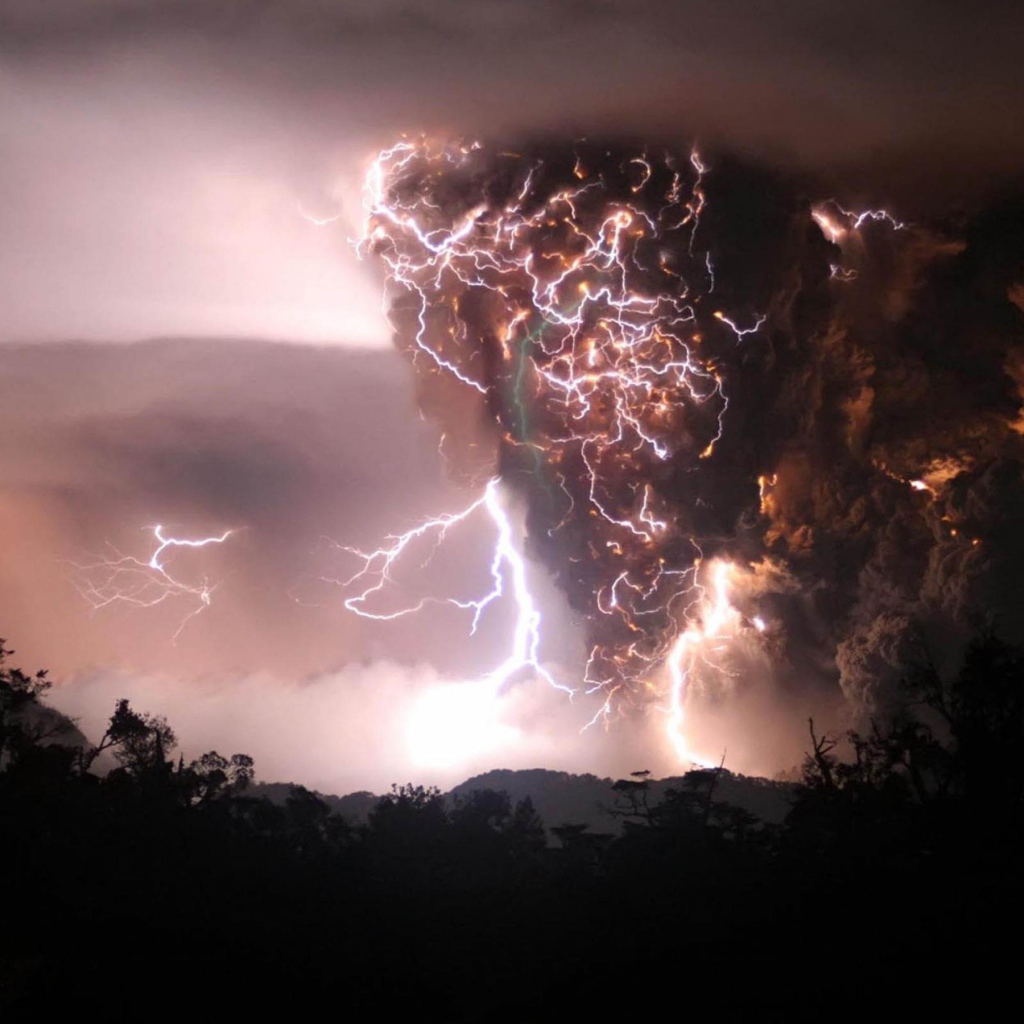 Вулкан в действии