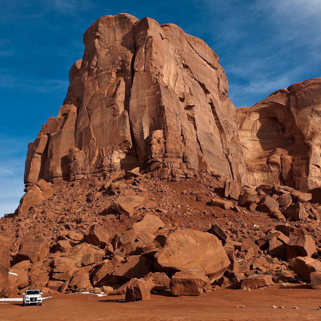 Горы в пустыне