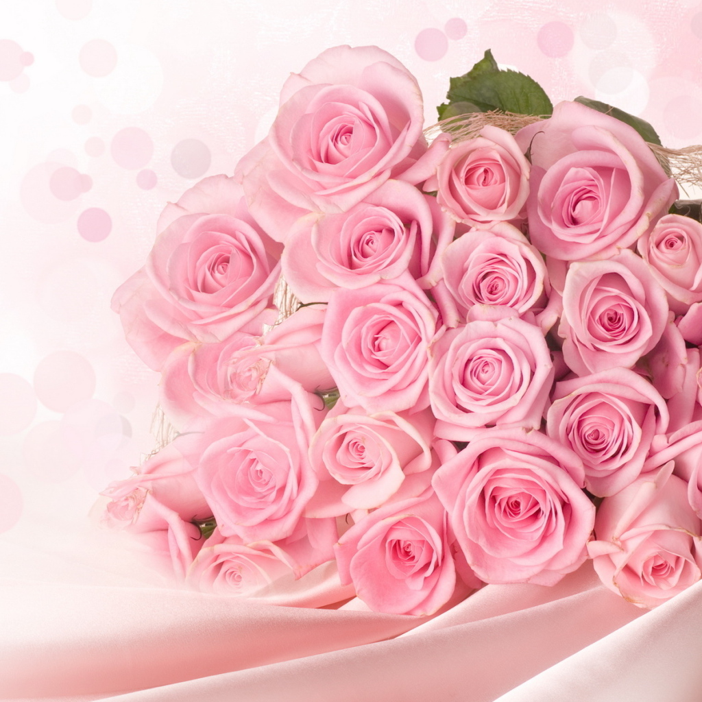 Розовый букет