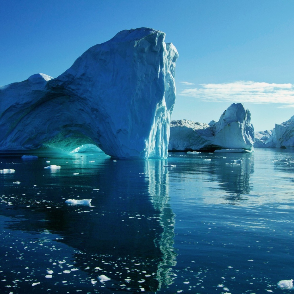 Большой айсберг