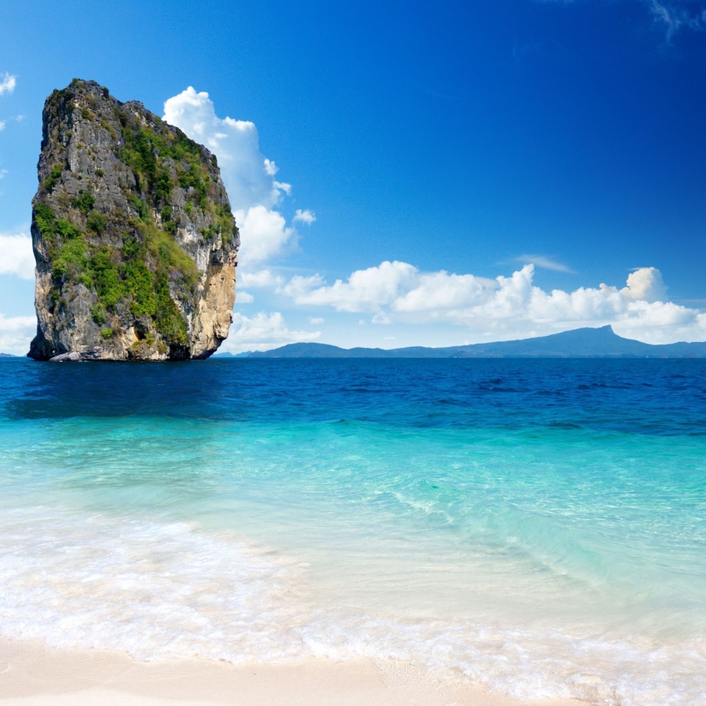 Гора в море