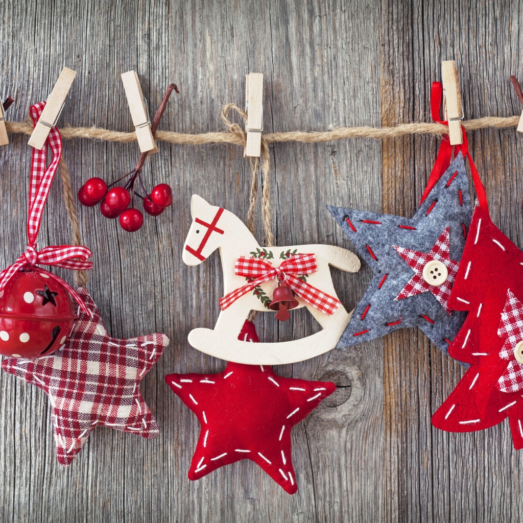 Новогодние украшения