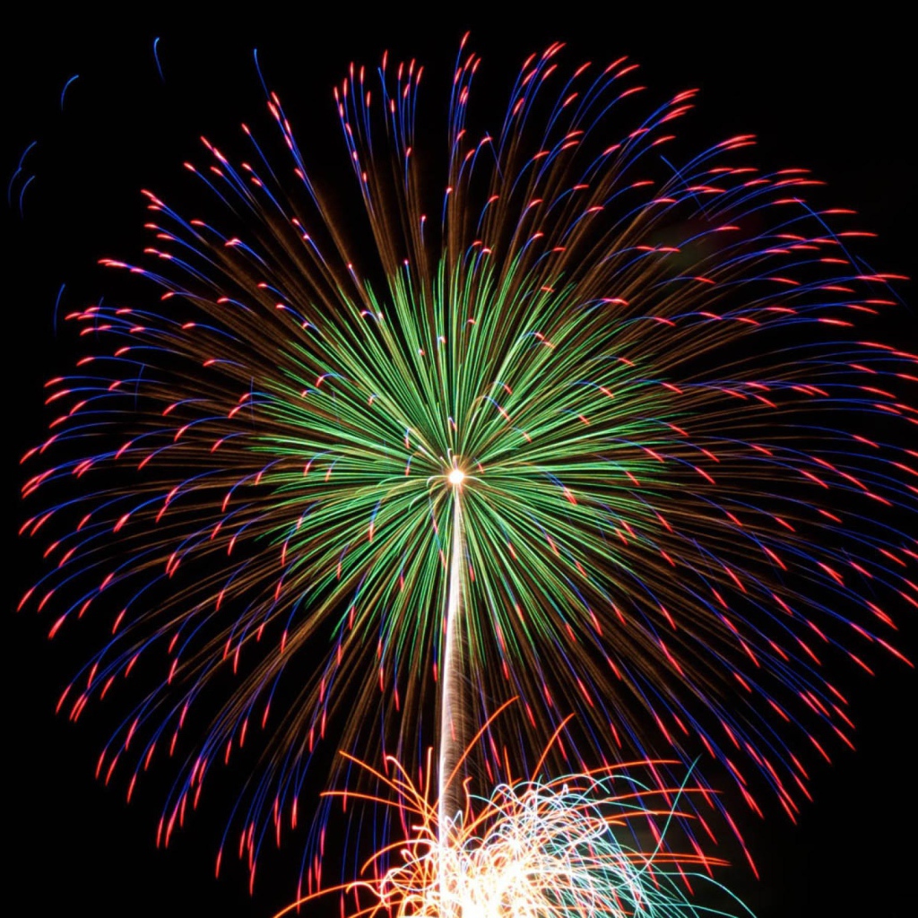 Салют к новому году