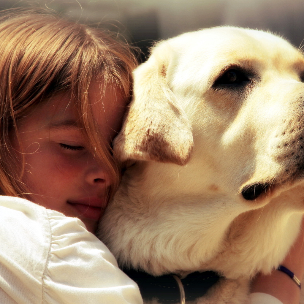 Девочка и собака