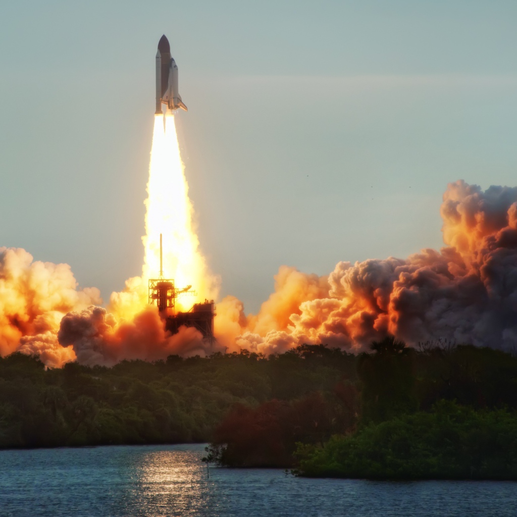 Взлет космического корабля