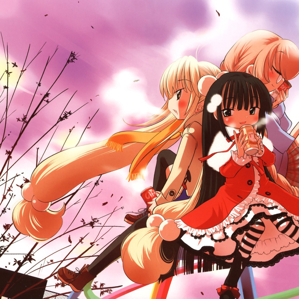 Аниме девочки пьют из баночек