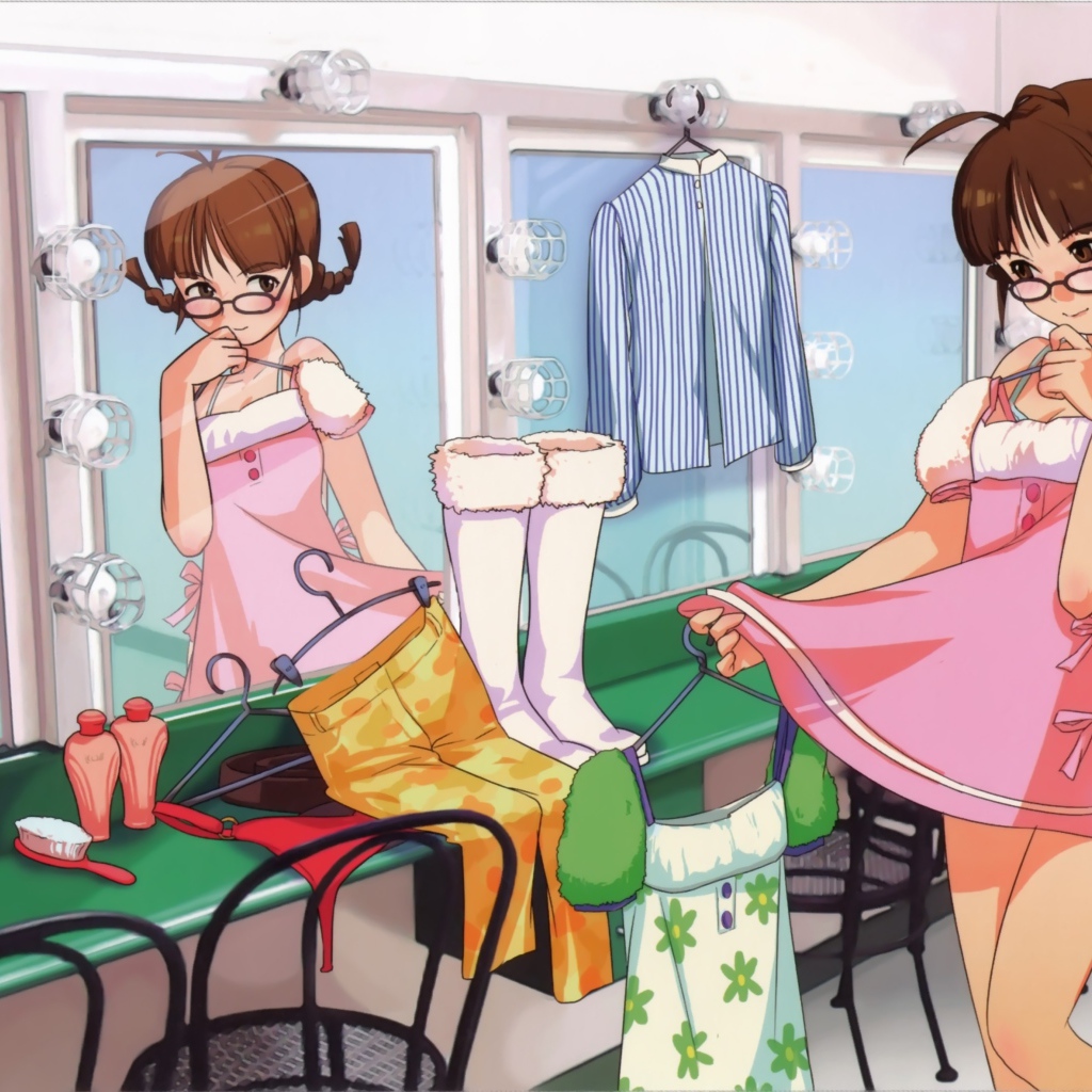 Девочка выбирает себе одежду