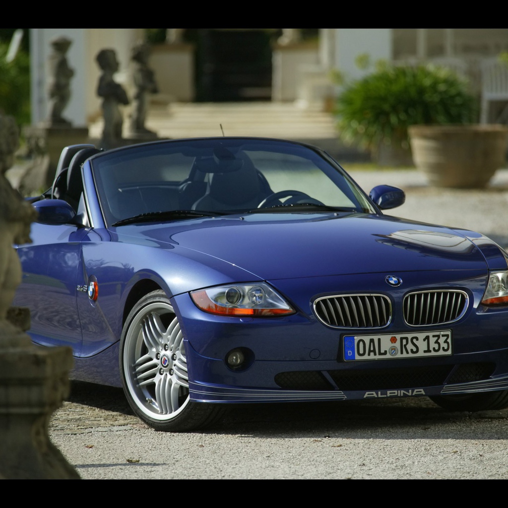 Синий BMW Alpina